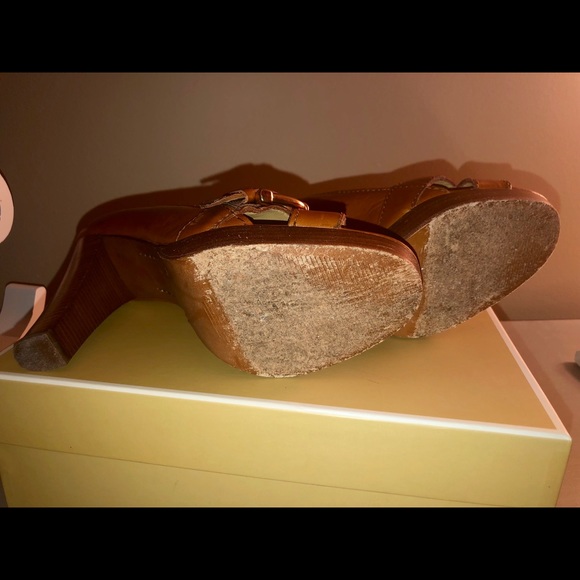 Michael Kors Milan Pumps - Picture 5 of 5